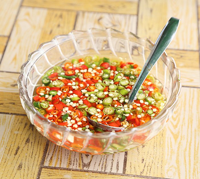 เช็กประชากร 

พริกน้ำปลารี               น้ำปลาพริกใจ

#ทำทุกวันของชีวิตให้อร่อยไปด้วยกัน