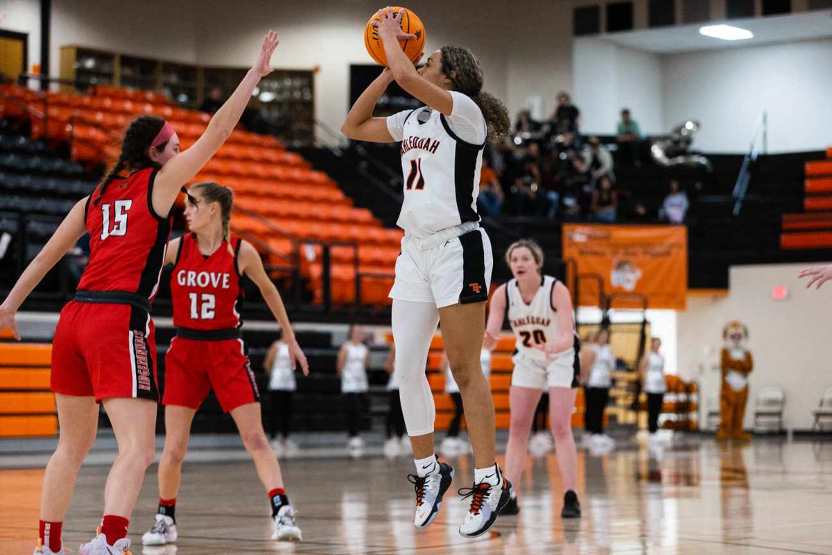 My baby's senior night is tomorrow night...Proud dad! Love ya long time!!!

<a href="/AlexsyahGoudeau/">Smalls</a>