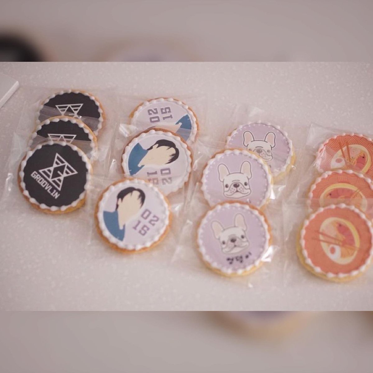 2D1NPH_'s tweet photo. Happu Birthday @RAVI_GTCK!!!! 💜 We hope you like our gifts. 💜 https://t.co/3B01Dn5nN1