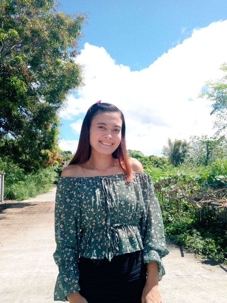 ligaya123003's tweet photo. HOY!! Hapaka init po kasi ng panahon! 💜😂 https://t.co/ych0oJYRcc