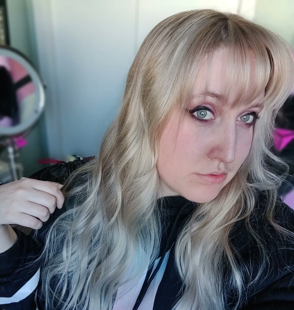 Kassanderp's tweet photo. Baby went blonde last week! @daniibearxo rate my hair? 🥺👉👈 https://t.co/syeMYprN4k