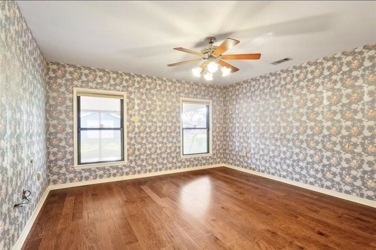 WorkingBarbie's tweet photo. Glow up ✨ After an INTENSE week of DIY renovating, we are gearing up for our furniture to be delivered THIS weekend. Y’all, I could cry… we FINALLY have a home again. #10monthsofhouseshopping #housingmarket #1966MCM #SoManyProjects #HousingCrisis https://t.co/jDSzb37Mzs