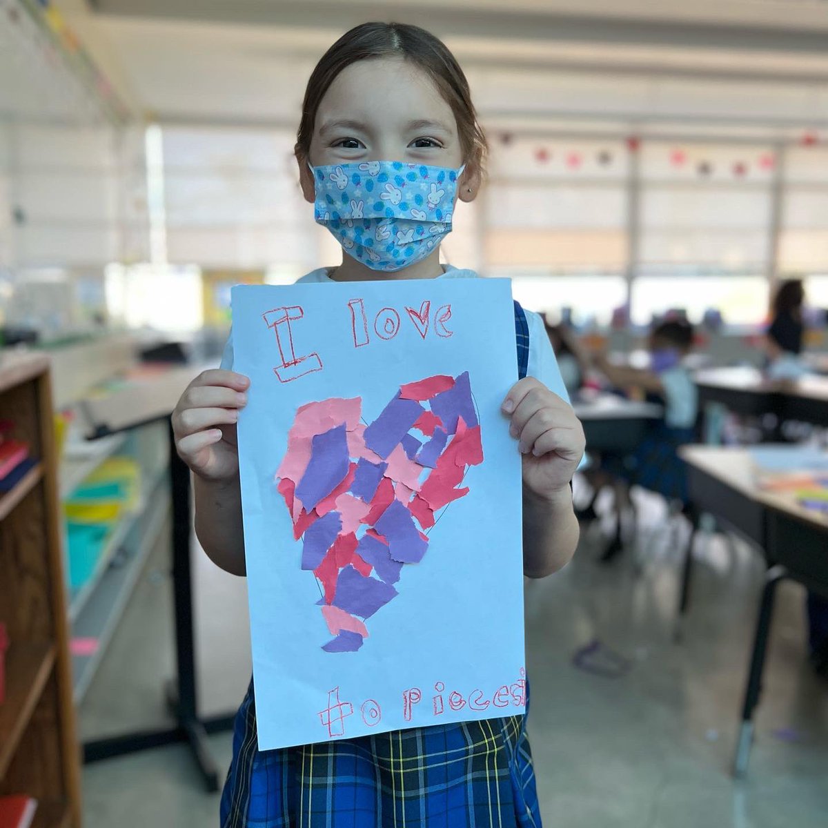 OLPHTK8's tweet photo. I love 💗 you to pieces!
Be kind!
Wear your mask 😷, wash your hands ✋🏼🤚🏼 often and allow for physical distancing 〰️.
#olphtk8 #olph #duallanguageimmersion #olphdowney #olphschool https://t.co/QkCzIcDvYS