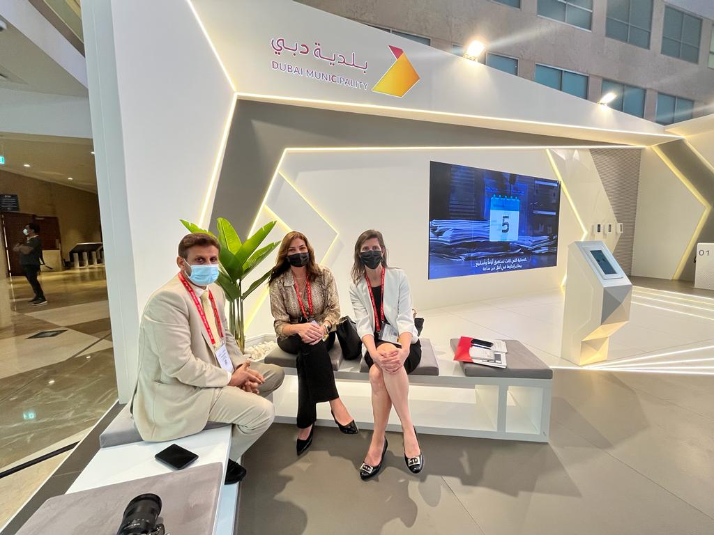 Excellent meeting with Dubai Municipality. 🇨🇦 food, highly recognized for its #foodsafety.

#Gulfood #Gulfood2022 #food_beverage #exhibition #DWTC #organic #tradeshow #sustainableeating #snacks #UAE #pulses #halalmeat #foodpackaging #bakery #dairy #maple