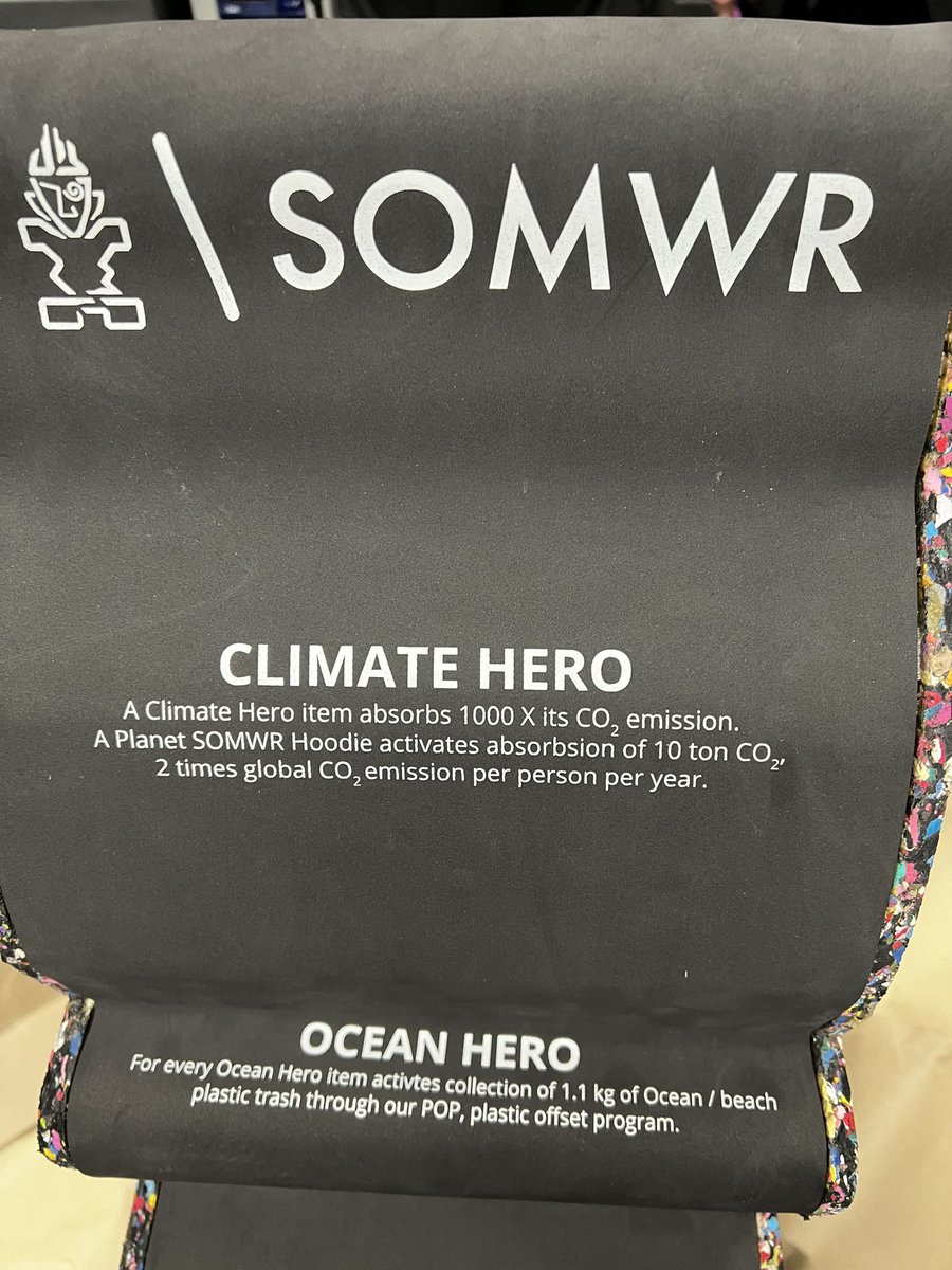 _Olga_Romero's tweet photo. What an unusual piece of luggage with love for our PLANET https://t.co/IcYcElpfxb