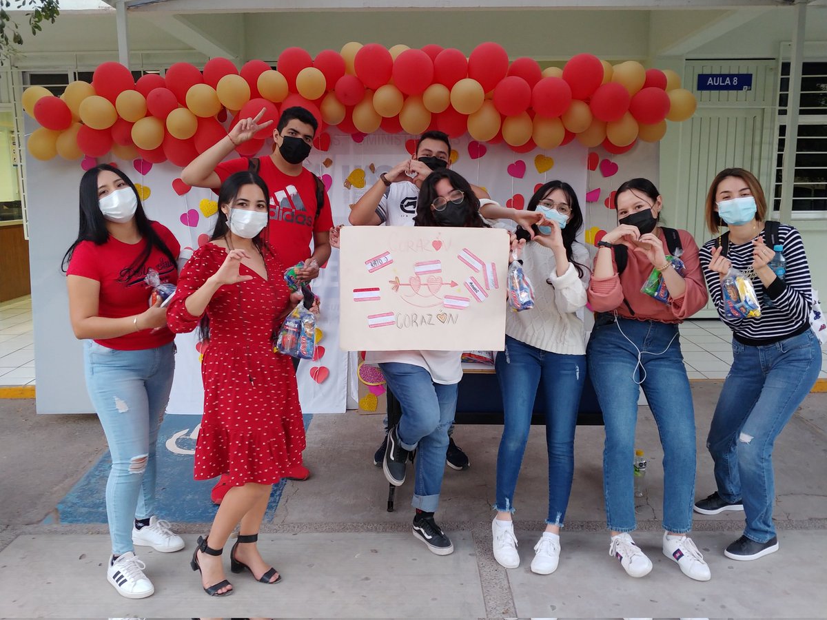 disenofceat's tweet photo. Nuestros alumnos de Diseño Gráfico Empresarial de FCEAT UAS, con el apoyo de maestros, coordinación de LDGE y de las autoridades de la facultad, organizaron el "Rally del Día del Amor y la Amistad" actividad que permitió reforzar lazos de amistad de nuestros estudiantes
#SoyLDGE https://t.co/Xaaj1yUYNE