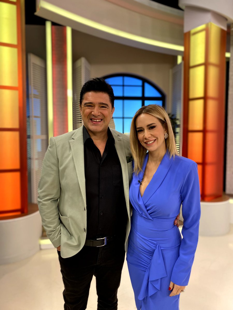 #NelerOluyorHayatta canlı yayınla şimdi #KanalD'de!
Bugün #EnBüyükKorkunuzNedir hashtag'iyle yorumlarınızı bizimle paylaşmayı unutmayın!
<a href="/neleroluyor_tv/">neleroluyorhayatta</a> <a href="/PhYapimSirketi/">Ph Yapım</a>