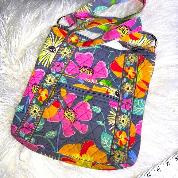 Chilispice's tweet image. So good I had to share! Check out all the items I'm loving on @Poshmarkapp from @Rosalyn52880520 #poshmark #fashion #style #shopmycloset #marcfisher #rebeccaminkoff #verabradley: posh.mk/8n2cOQm1Enb