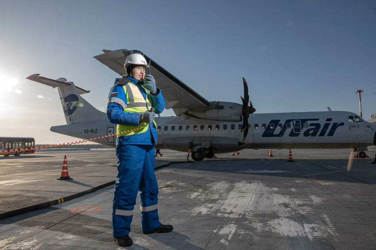 Utair начал использовать в Тобольске систему моментальной оплаты заправки самолетов — платформу Smart Fuel разработки «Газпром нефть». Это первая в России цифровая система для повышения эффективности авиатопливных операций. 
Подробнее: s.utair.ru/hrdfBf