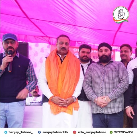 Sanjay_Talwar_'s tweet photo. ਵਾਰਡ ਨੰ. 12 ਵਿਖੇ ਚੋਣ ਪ੍ਰਚਾਰ ਵੇਲੇ ਹਲਕਾ ਨਿਵਾਸੀਆਂ ਦਾ ਬੇਮਿਸਾਲ ਪਿਆਰ ਅਤੇ ਸਮਰਥਨ ਮਿਲਿਆ, ਜੋ ਕਿ ਮੇਰੇ ਕਾਰਜਕਾਲ ਦੌਰਾਨ, ਹਲਕਾ ਵਾਸੀਆਂ ਦੀ ਸੇਵਾ ਲਈ ਕੀਤੇ ਕਾਰਜਾਂ ਦਾ ਹੀ ਨਤੀਜਾ ਹੈ, ਅਤੇ ਇਸ ਲਈ ਮੈਂ ਆਪ ਸਭ ਦਾ ਸ਼ੁਕਰਗੁਜ਼ਾਰ ਹਾਂ।  

#PublicWelfare #PublicService #Congress #LudhianaEast #ElectionMeeting https://t.co/7lhAIuQyQq