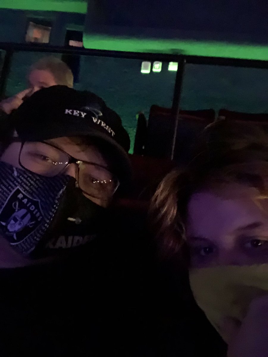 BumbledEve's tweet photo. Just saw a special screening of interview with a vampire w/ @argmaxwell and now I wanna grow my hair out like Brad Pitt https://t.co/SlfKynkN6F