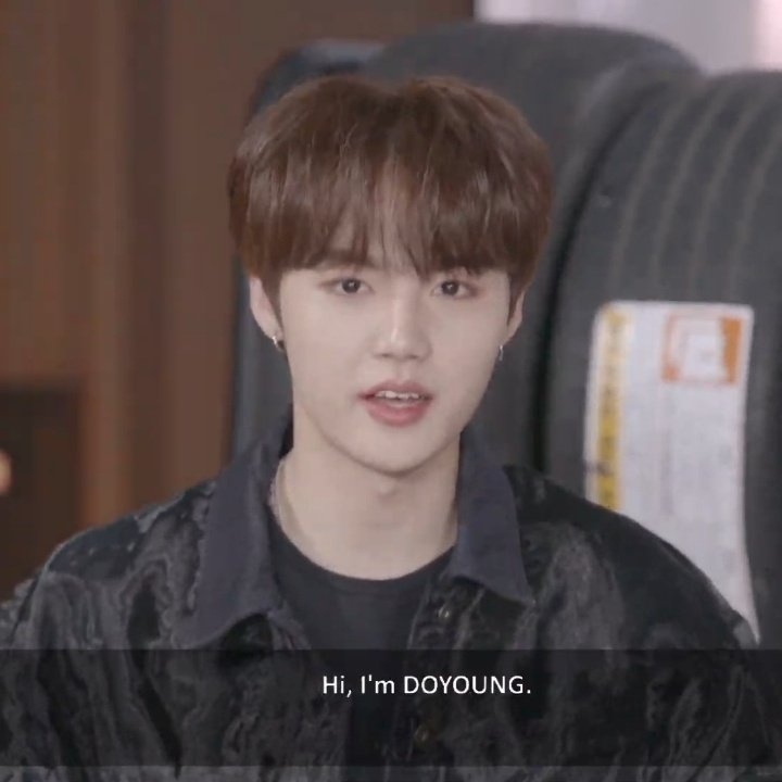 kdfolder's tweet photo. doyoung today! 🖤 https://t.co/ZSNhygaV7t