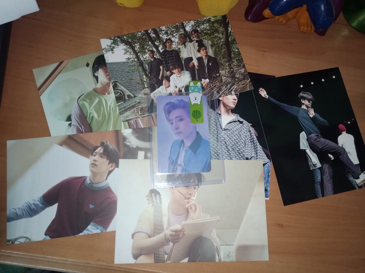 seoelylen's tweet photo. #fromcnvs

tysm @momochangs dahil pinauwi mo ang aking first love <3, and also thankyou @jbjycnvs for the secured packaging and sa freebies till next budol :)) https://t.co/L0PknRPfxi