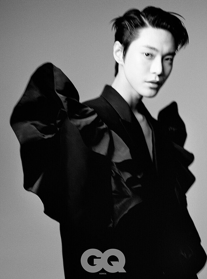 FLntcDNaUAAh-Rw?format=jpg&name=medium