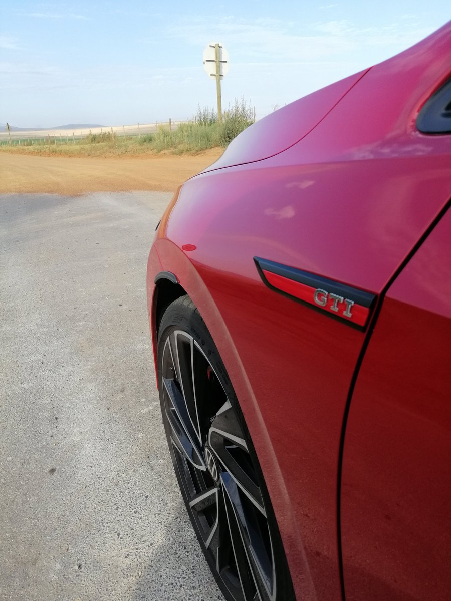 doughZAR's tweet photo. ..let's forsake gravel excursions, just this one time... 😏
@VolkswagenSA #GolfGTI
#MkVIII #Mk8 #Golf8 #GTI
#DozerDrives #tellthemDOZERsentyou https://t.co/gkTMepXqKa
