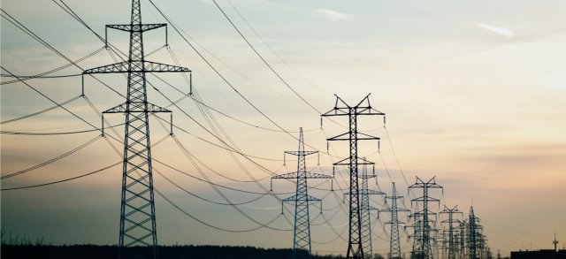instaladores20's tweet photo. El Gobierno estudia nuevas medidas para contrarrestar los precios / @RexelSpain ofrece una promoción de modelos de #GeneralCable / @ABB_Spain reduce el consumo energético con luminarias DALI y ABB i-bus KNX - https://t.co/463wWTMvZ7 https://t.co/K6ydmL8HOz