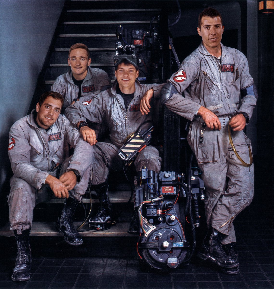 Quel scénario !! 😱😱 Et une nouvelle médaille !🥈
VICE-CHAMPION OLYMPIQUES du relais H ! 🇫🇷

Bravo <a href="/fabien_claude1/">Fabien Claude</a> <a href="/EmilienJck/">Emilien Jacquelin</a> <a href="/simondstx/">Simon Desthieux</a> <a href="/quentinfillon/">Quentin Fillon Maillet</a> 

#Beijing2022 #Biathlon