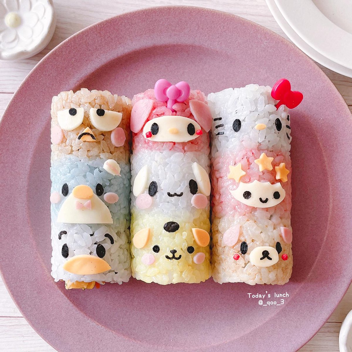 seokuva's tweet image. sanrio sushi 🍣💖