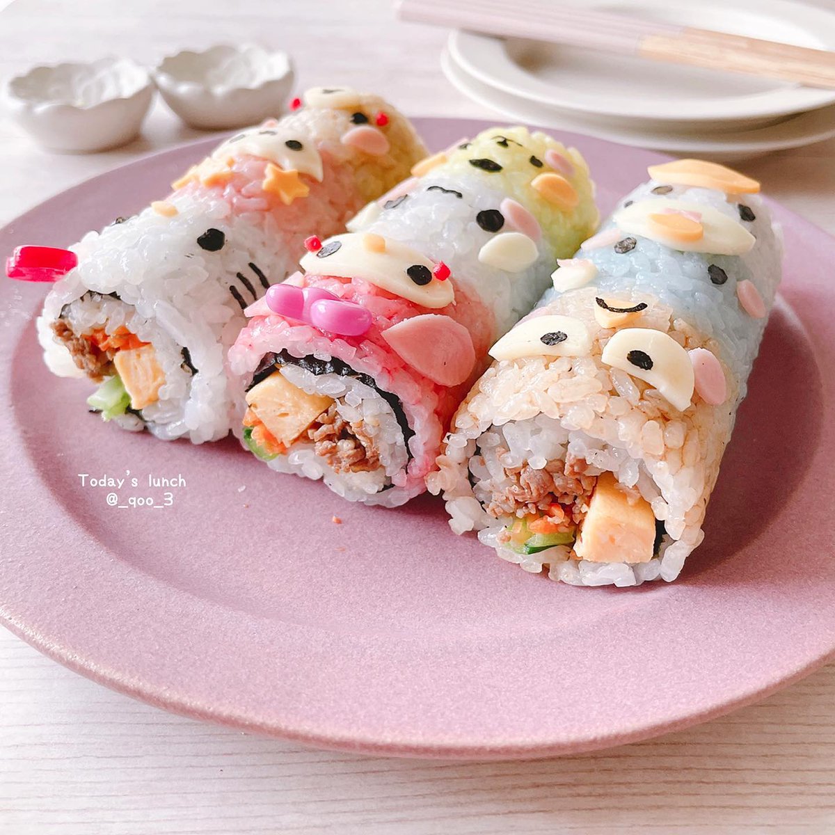 seokuva's tweet image. sanrio sushi 🍣💖