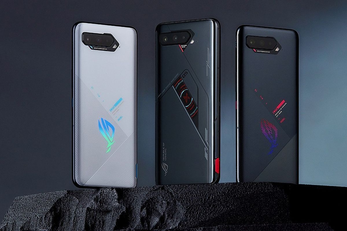 Techgeek_360's tweet photo. Asus ROG Phone 5S Series Launched in India!
Will this Phones become ideal gaming phones in 2022? What do you think about this devices guys?
#Asus #AsusRog5sPro #AsusRog5s https://t.co/k3k4PVnvDS