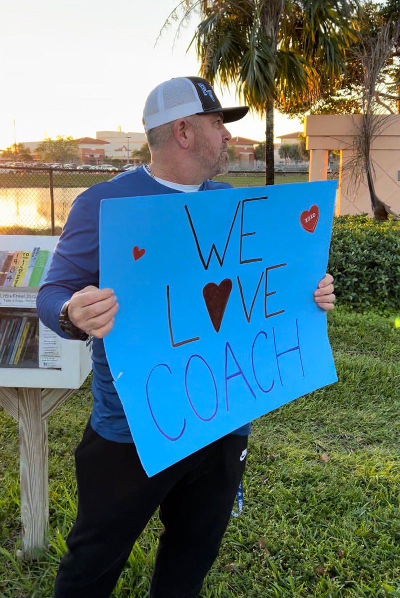 TheRealCoachWeaver tweet media