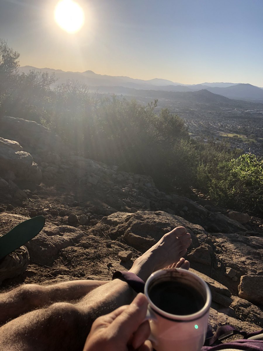 Morning sunrise hike 🌄 with hubby on Valentines atop #cowlesmtn with Turkish coffee. Good Morning San Diego! #hikesandiego #sunrise #eastview #cafecitotime #enjoylife #sandiegolifestyle #hikesandiego