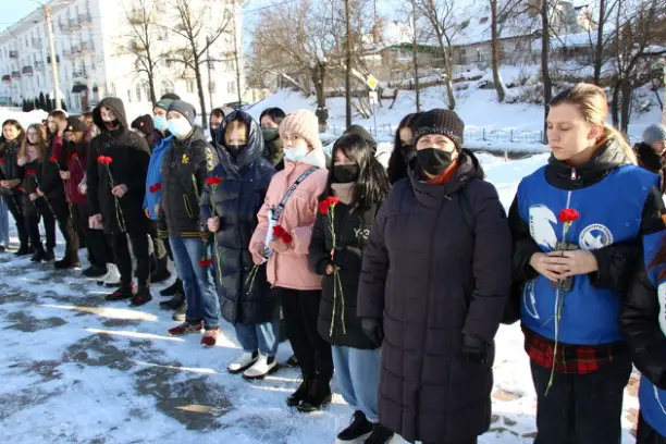Торжественный митинг прошел сегодня, 15 февраля,  в день вывода советских войск из Республики Афганистан. 
В церемонии возложения цветов к памятному знаку принял Секретарь МО партии «Единая Россия» Ольга Яншенкина
 #ЕР37 #Кинешма