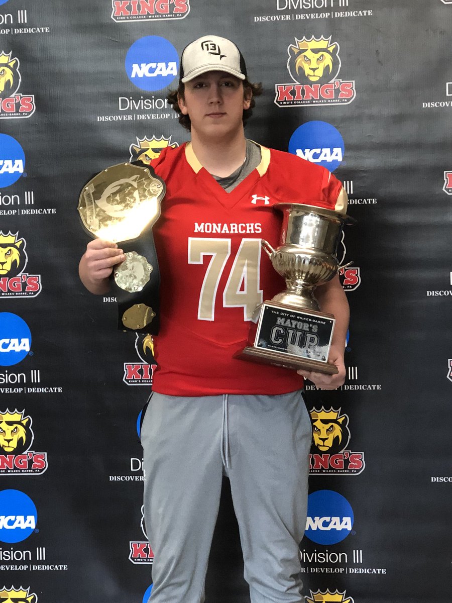 ThaydenM's tweet photo. Huge thanks to @coachmulhern_ for having me over yesterday. I had a great time checking out the campus and facilities. #gomonarchs https://t.co/5FmG8Vwvkr
