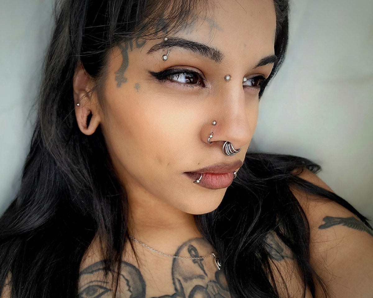 kali_va's tweet photo. A stacked septum is a happy septum❤️‍🔥 https://t.co/J0PGyf1G9r