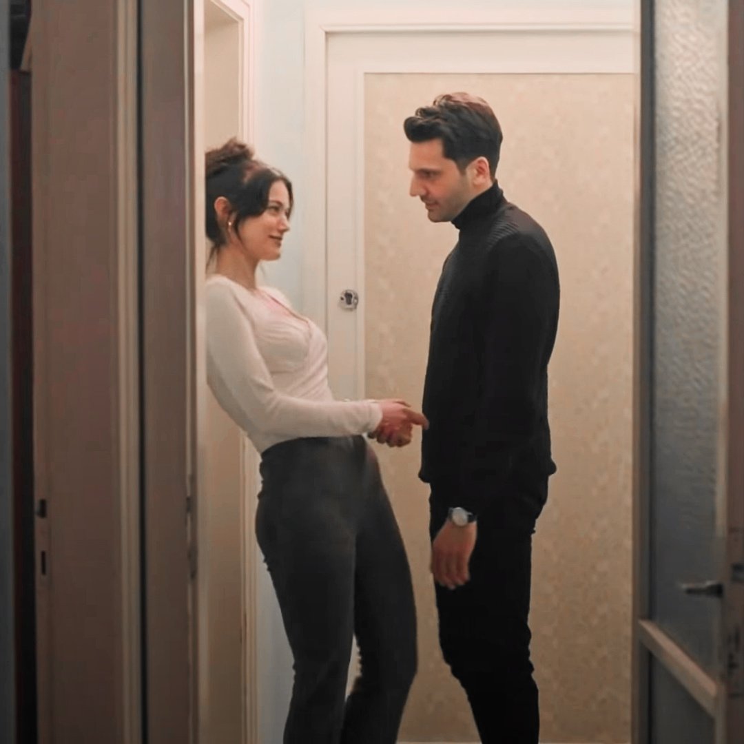 Meeshaak's tweet photo. From this                   To this
#Yargı • #ılcey https://t.co/5Y4qBs0PG5