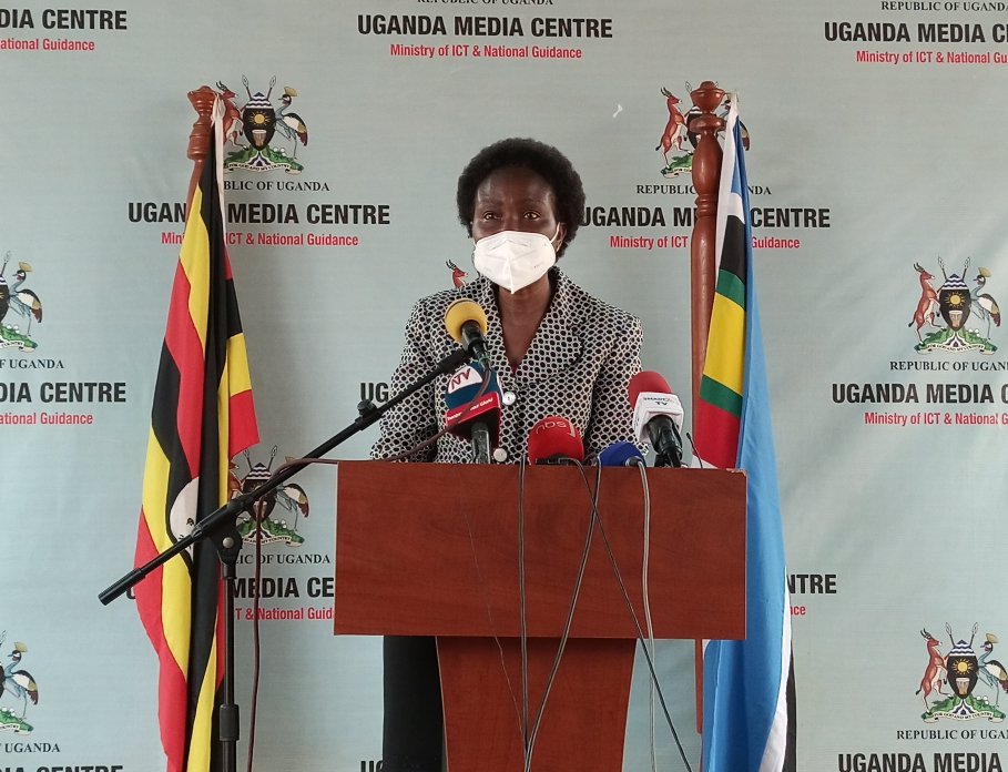 Uganda Media Centre (@ugandamediacent) on Twitter photo Ms. Ketty Lamaro the Permanent Secretary for the Ministry of <a href="/Educ_SportsUg/">Ministry of Education and Sports - Uganda</a> together with officials from National Curriculum Development Centre and <a href="/UNEB_UG/">Uganda National Examinations Board</a> are addressing a press conference about the Abridged Curriculum
Click to watch: fb.watch/bb7_H2z8Fe/ Ms. Ketty Lamaro the Permanent Secretary for the Ministry of <a href="/Educ_SportsUg/">Ministry of Education and Sports - Uganda</a> together with officials from National Curriculum Development Centre and <a href="/UNEB_UG/">Uganda National Examinations Board</a> are addressing a press conference about the Abridged Curriculum
Click to watch: fb.watch/bb7_H2z8Fe/