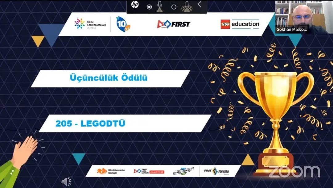 SezerCetintas's tweet photo. LegODTU takımımız, Fll Ankara yerel turnuvasında Global Innovatıon Award ve turnuva 3.lük ödülü alarak Ulusal turnuvaya kazanmaya hak kazandı. 🎉🎉  #umutbilimde #firstlegoleage @ODTUGVOKURUMSAL https://t.co/nAF4n3bF6E