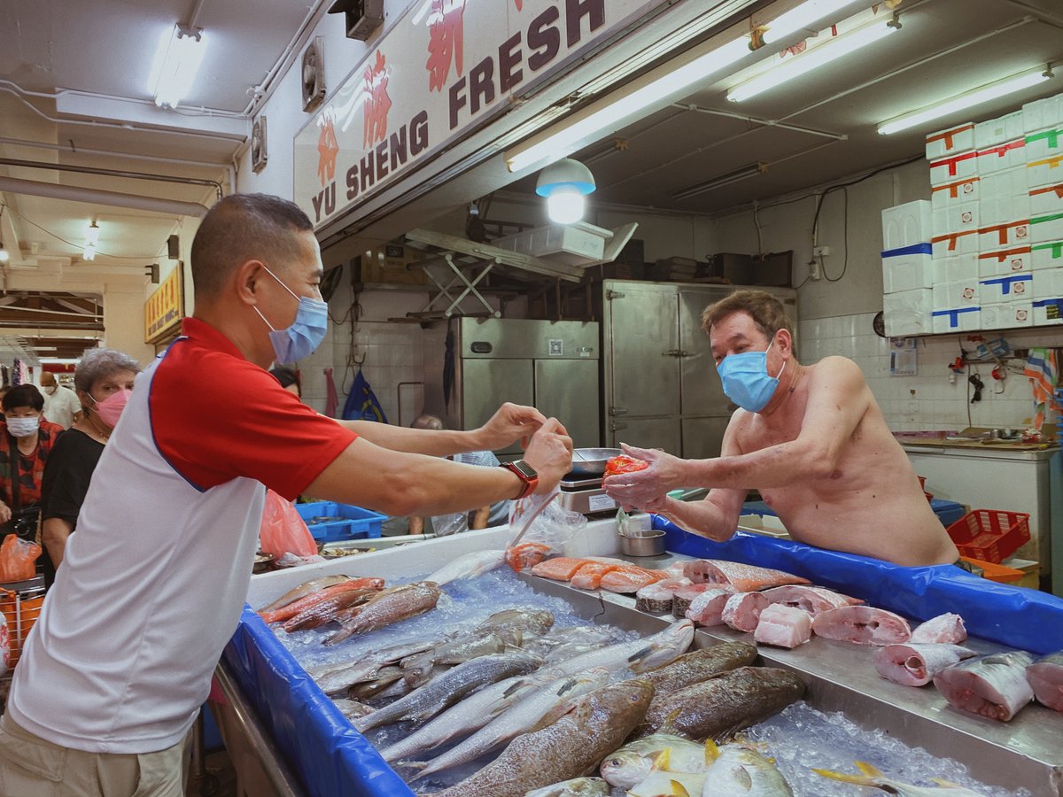 SPP_SG's tweet photo. Part 2 of 3: The team also visited Bishan to send well wishes to both residents and shop owners. https://t.co/33mH5xpOY0