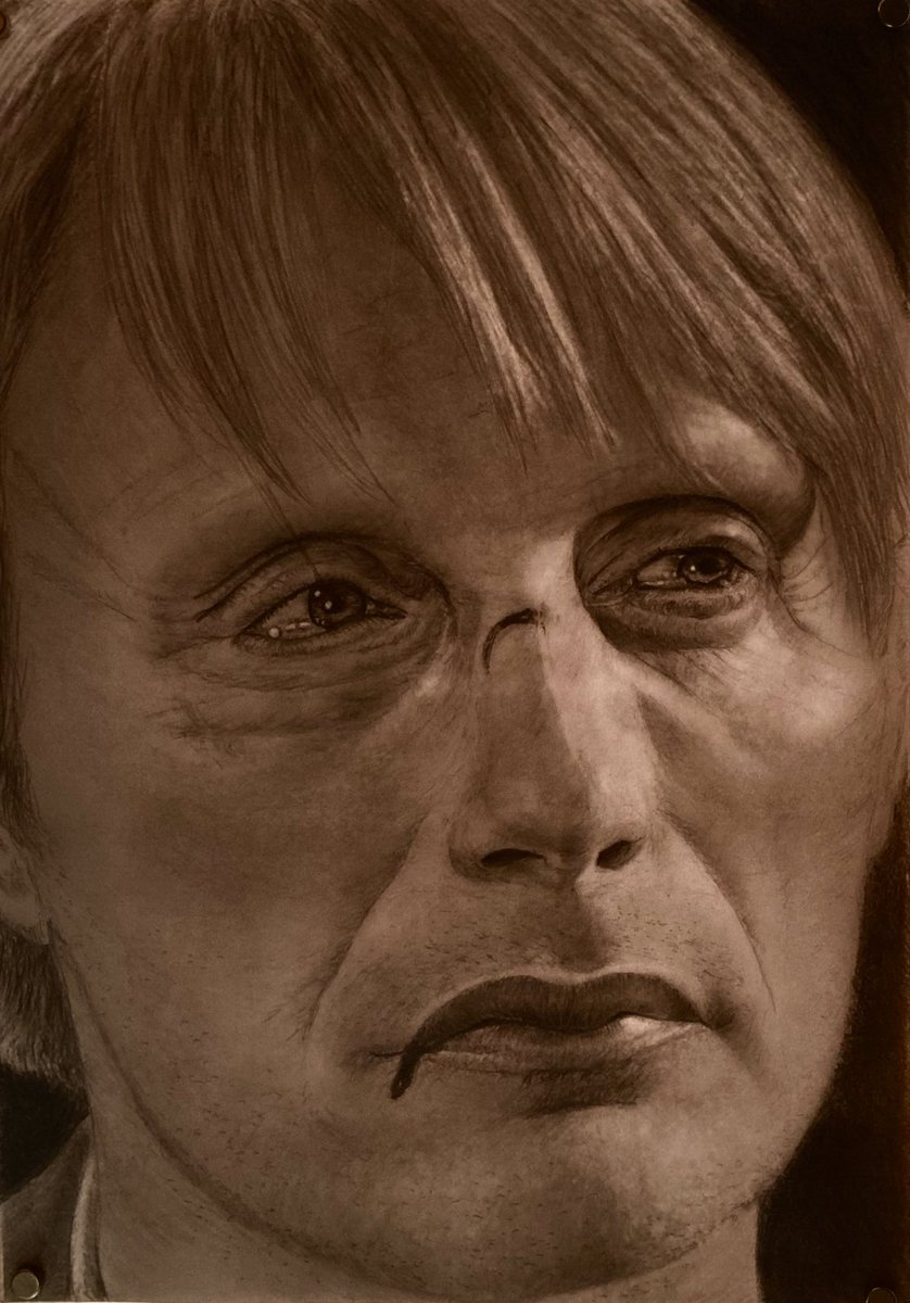 ちょっと、お顔が丸くなり過ぎたかな🤔

#マッツミケルセン
#madsmikkelsen
#絵描きさんと繋がりたい 
#絵描きさんと仲良くなりたい
#鉛筆画
#人物画
#似顔絵
#pencilart
#pencildrawing
#pencilsketch
#偽りなき者
#thehunt