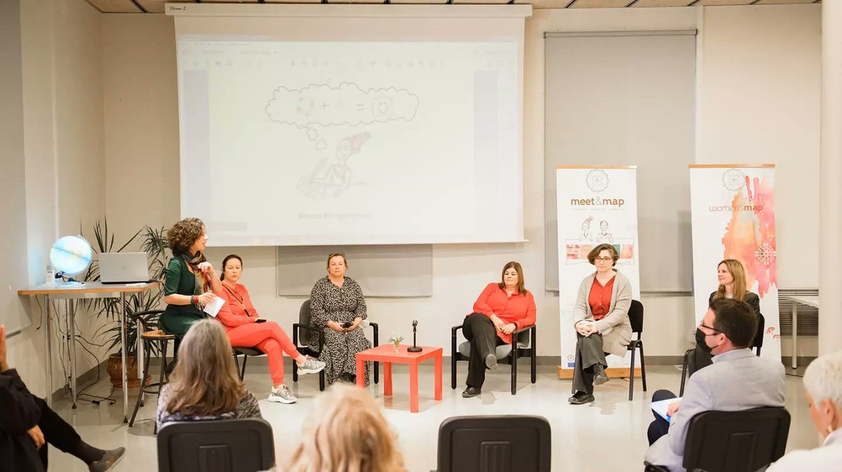 CoopMaresme's tweet photo. 📸De la presentació FIT, projecte d'Educació financera i nous models de negoci per a dones en economia circular.
Impulsada per #MeetandMap i on vam ser partíceps!
🙌🏽Seguim en la suma per promoure una economia circular que respongui a models de negoci sostenibles i feministes. https://t.co/xa9uO9B5sL