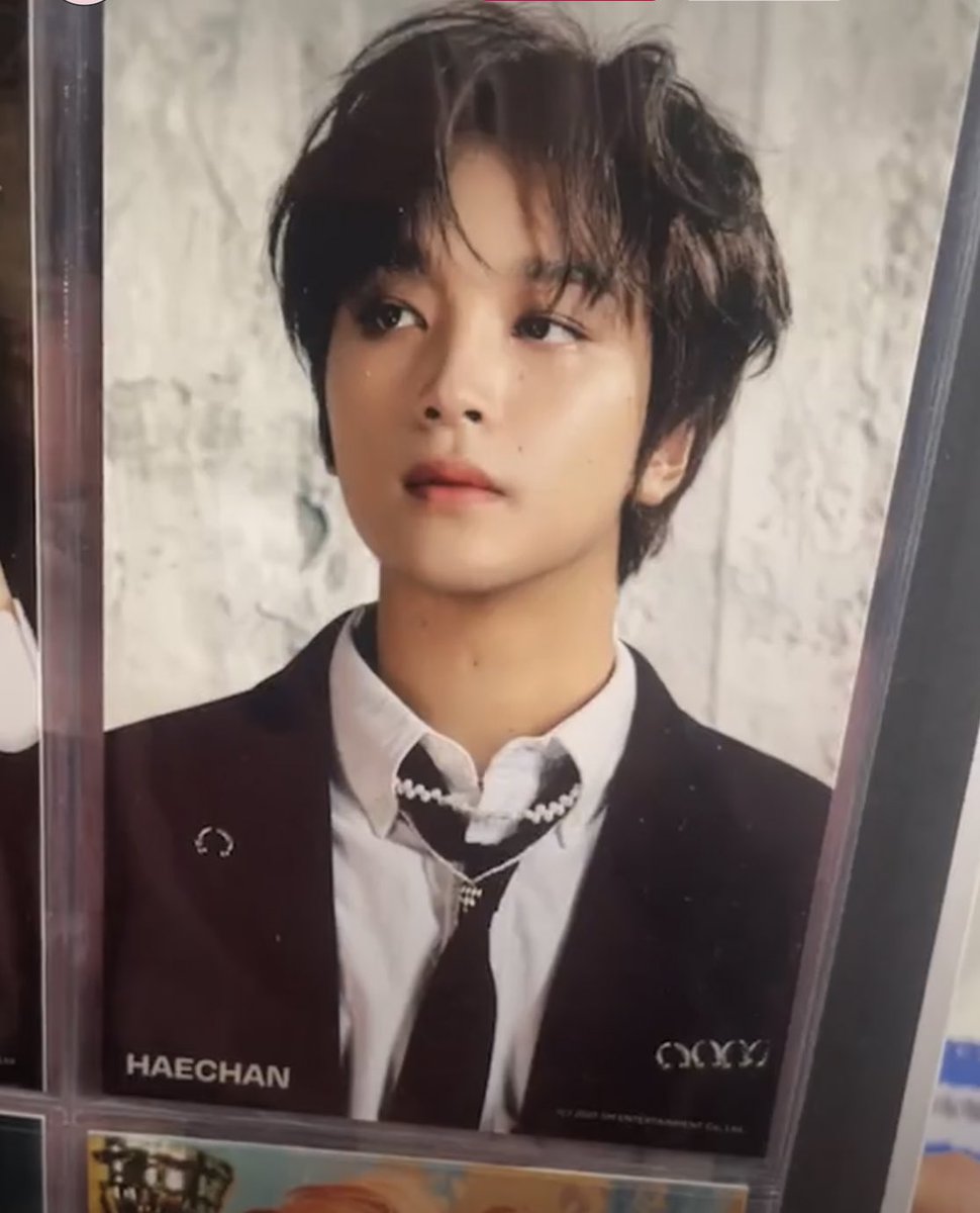 sfwithfs's tweet image. ngl this is the haechan look that got all noonas jailed... time for this noona to order 😁