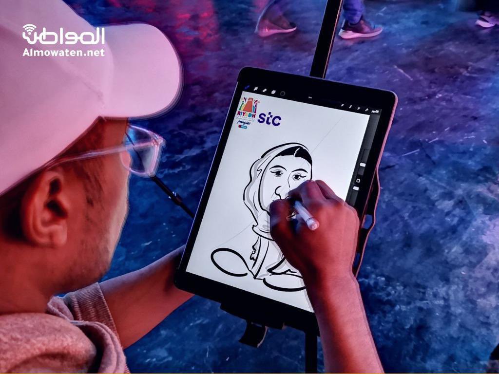 mamdohtoon's tweet photo. ايفنت رسم كاريكاتير لايف شركة اتصالات stc البوليفارد موسم الرياض #كوفي #كوفيهات #ايفنت #موسم_الشرقية #مهرجانات #مقاهي #ايفنتات #مطاعم #موسم_جدة     #رسم_لايف #art #رسم #ارسمني #ارسمني_كارتون #فعاليات #البوليفارد #ونتر_وندرلاند #ونترلاند #بوليفارد_رياض_سيتي  #موسم_الرياض https://t.co/32vPJUyb41