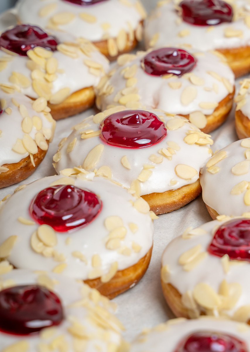 Doughnotts tweet media