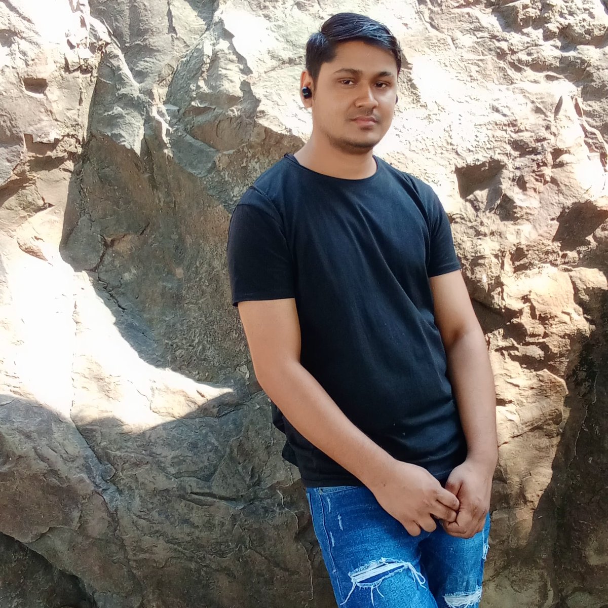 Chandra95954632's tweet photo. #NewProfilePic https://t.co/wiUITCQ7la