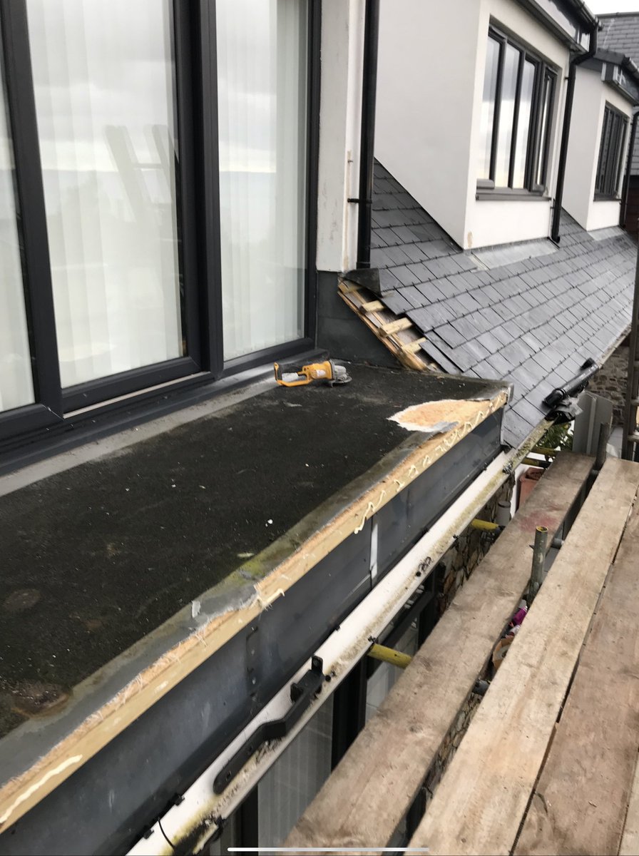 PlymouthRoofing's tweet image. A replacement fibreglass roof to this used balcony #roofing #GRProof #plymouthroofer #roofrepairs #roofingexperts #watertightroofingswlimited