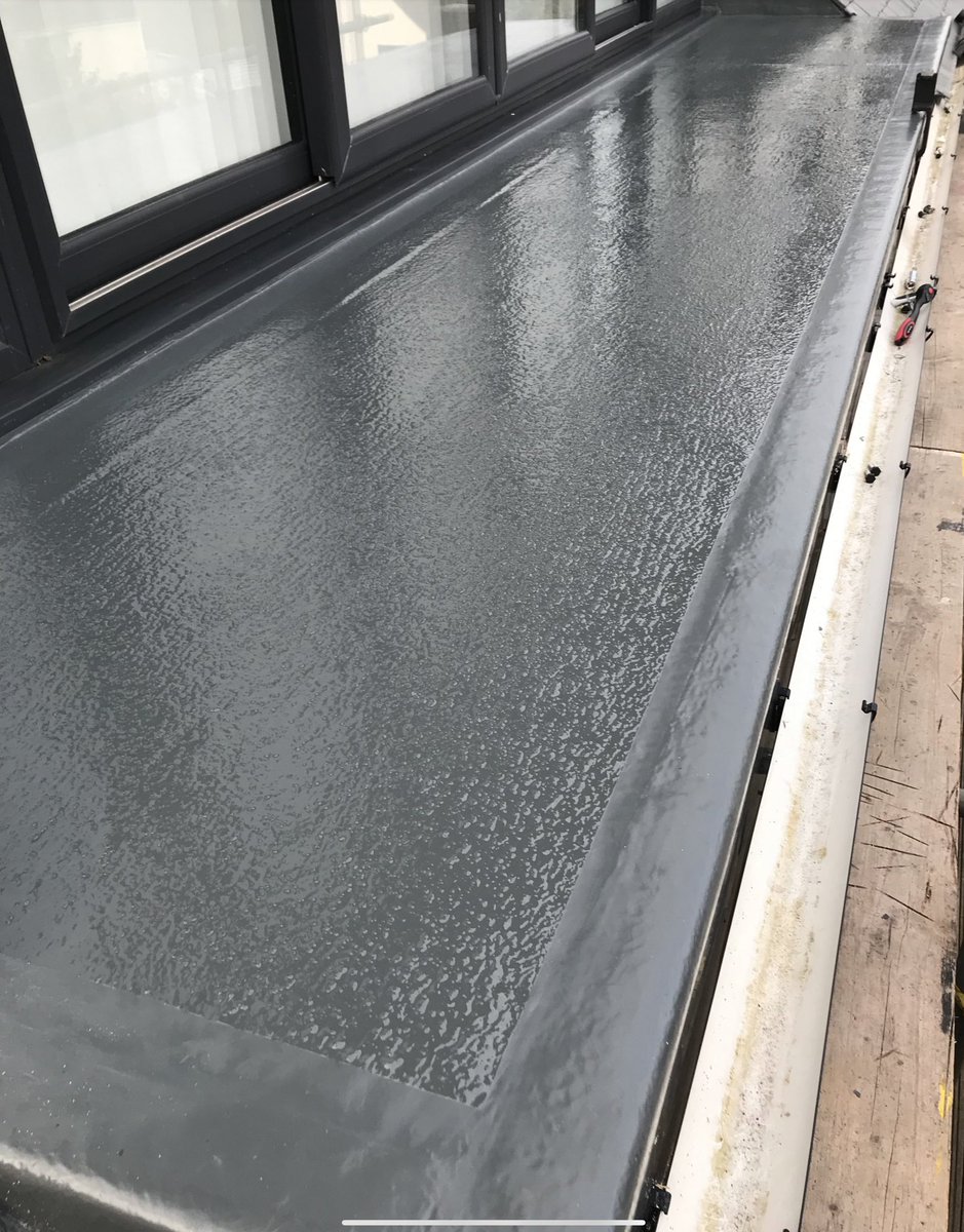 PlymouthRoofing's tweet image. A replacement fibreglass roof to this used balcony #roofing #GRProof #plymouthroofer #roofrepairs #roofingexperts #watertightroofingswlimited