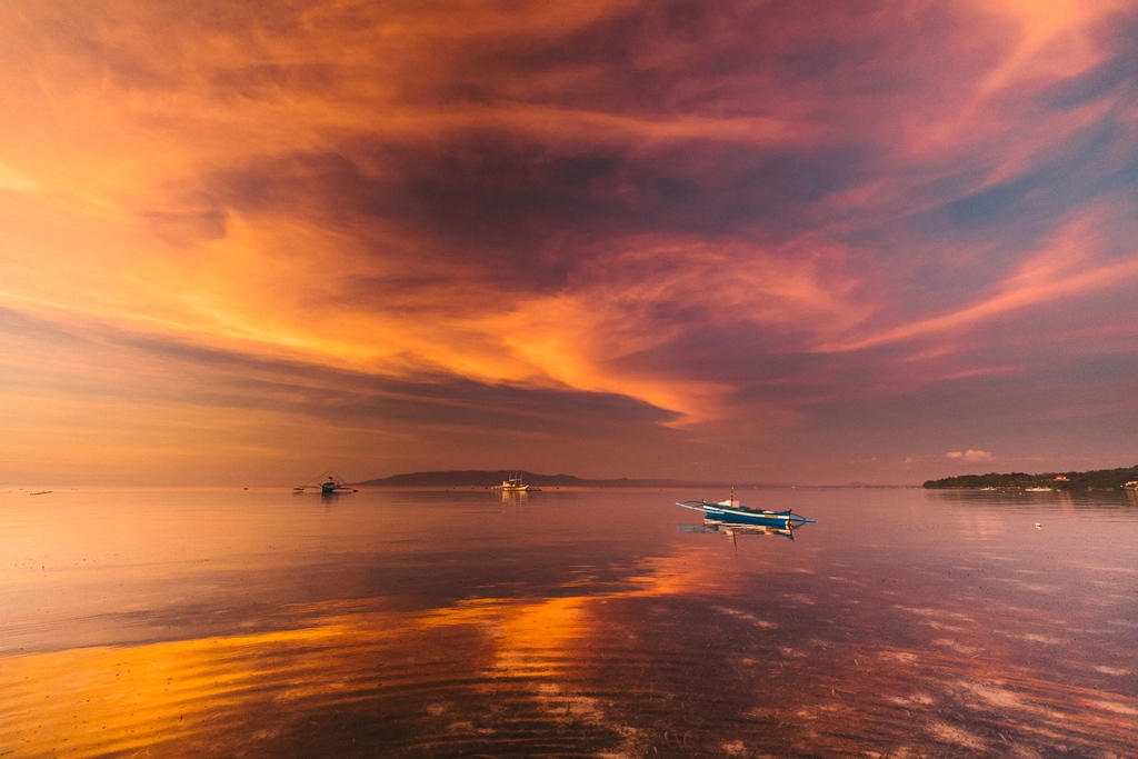 Most incredible sunset of my life on Bohol Island in the Philippines. Where did you see your NUMBER 1 sunset?
#Bohol #Philippines #Sunset
.
Join my Patreon Community for giveaways, free presets, and more: patreon.com/jacksongroves