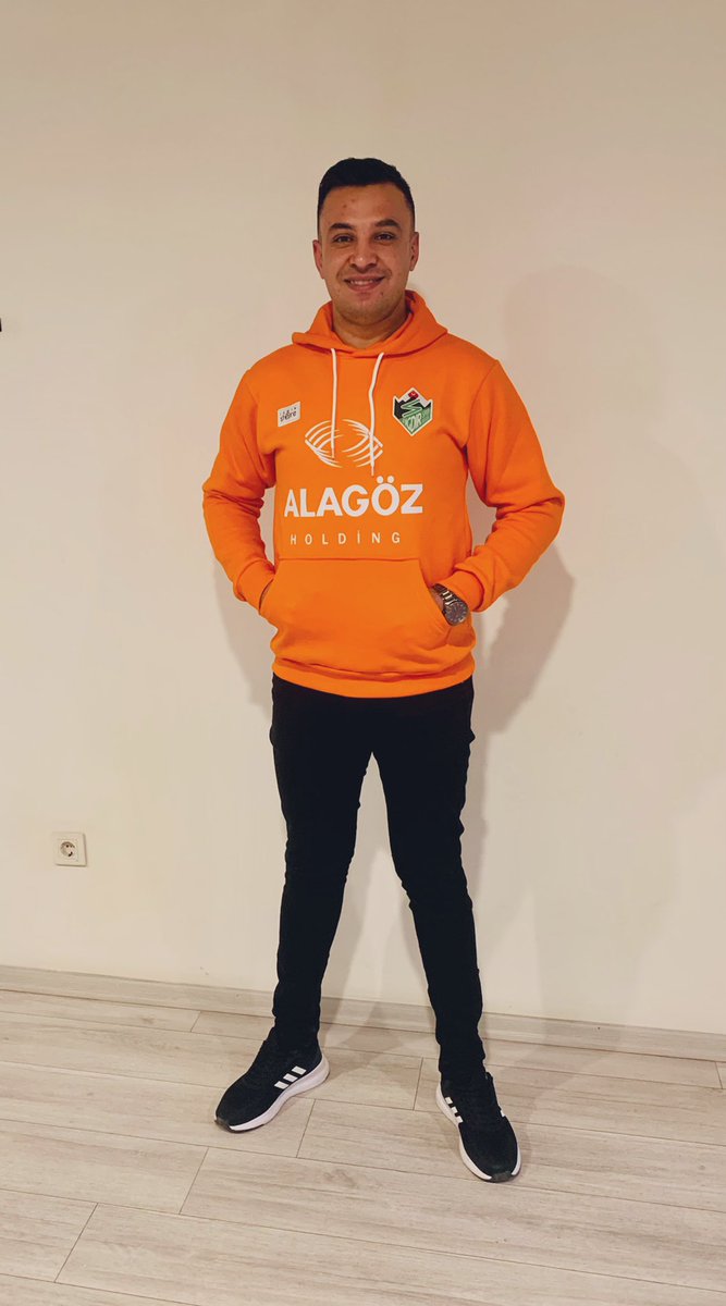 Iğdır Sporumuzun verdiği hediyelerden dolayı kendilerine sonsuz teşekkür ederim. Şampiyonluğa giden bu yolda takımımıza başarılar dilerim.. 

#BirlikteYükseleceğiz
#IğdırFK
#Iğdırspor
#AlagözHoldingIğdırFK

#dilucusetur