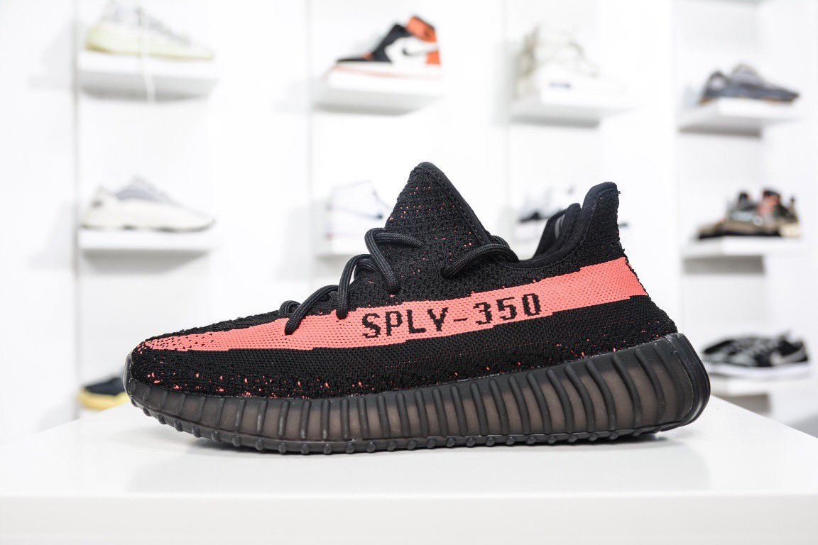 Ptshoesx's tweet photo. 🗝399 外贸特供版
纯原最佳平替版本Adidas Yeezy Boost 350V2 黑粉
纯原流水线出品  完美楦型 品控细节无敌 
上脚踩屎感无敌 夏季鞋柜主力👏
引流款式 买一双赚一个回头客👊🏻
货号：BY9612
尺码：36 36 36.5 37 38 38.5 39 40 40.5 41 42 42.5 43 44 44.5 45 46 46.5 47 48 https://t.co/HY6ppQR98B