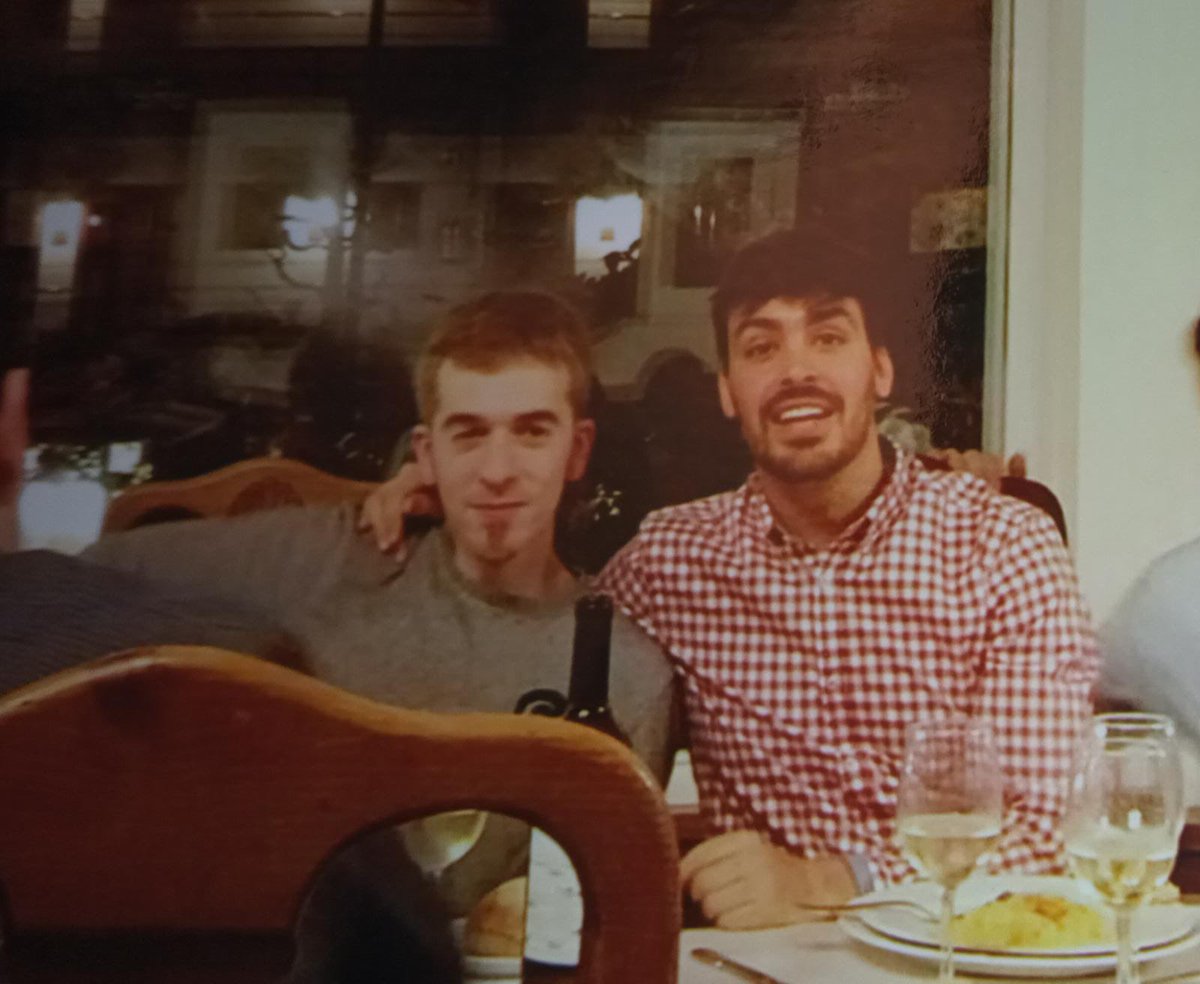 Montenegro Lab (@montenegrolabo) on Twitter photo The last paper 📃 <a href="/nanoscale_rsc/">Nanoscale journal family</a> but not the last party 🥂 of these two friends together! Hector & Ale now report Host/Guest 🍪🥛 Supramolecular Systems for the Dynamic Reconfiguration of the Surface of Gold 🟡 Nanoparticles inside living 🦠 cells!! 👉pubs.rsc.org/en/content/art… The last paper 📃 <a href="/nanoscale_rsc/">Nanoscale journal family</a> but not the last party 🥂 of these two friends together! Hector & Ale now report Host/Guest 🍪🥛 Supramolecular Systems for the Dynamic Reconfiguration of the Surface of Gold 🟡 Nanoparticles inside living 🦠 cells!! 👉pubs.rsc.org/en/content/art…