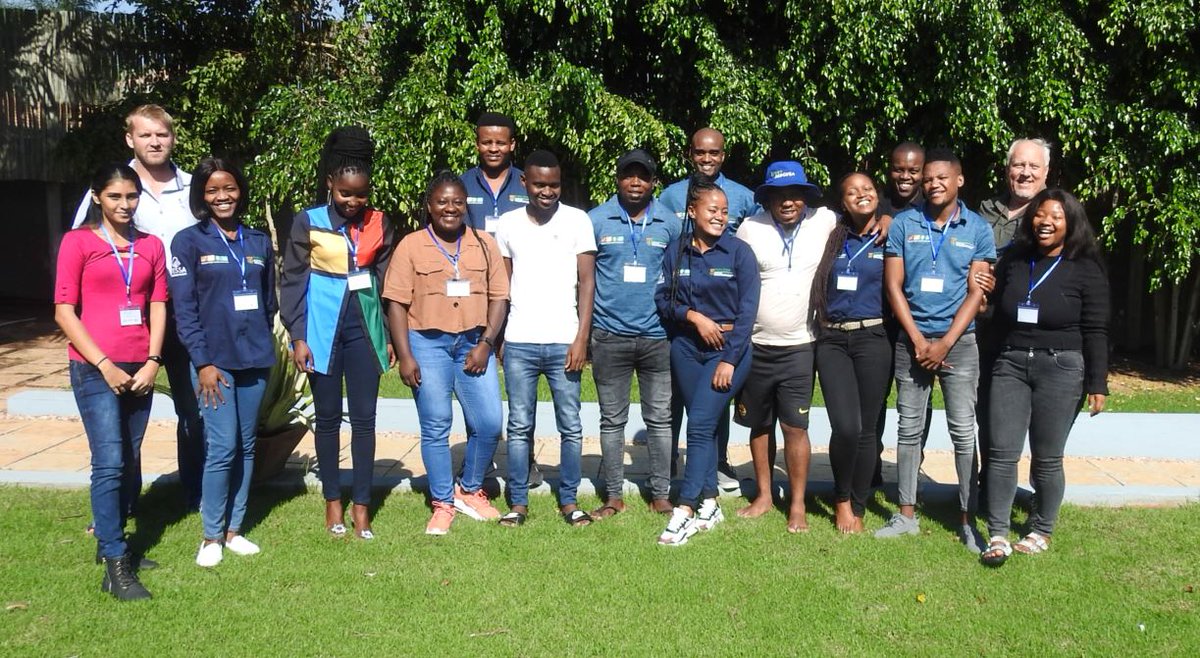 WOCATnet's tweet photo. .@WOCATnet tools and the use of GIS, #remotesensing impressed 15 participants @ the training, organized by our #SouthAfrican SMS Synergy partner, for the Groen Sebenza interns of the Department of #Forestry, Fisheries and the #Environment!
 
Find out more https://t.co/eCKVpirab3 https://t.co/s5vXu0csPv