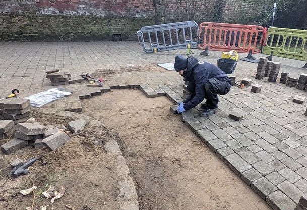 CRTEastMidlands's tweet image. We’ve got a brand new team of Kickstarters - young people on paid placements helping to make a big difference to waterways in #Nottingham while getting important work skills.

They’ve already made a great start 👏