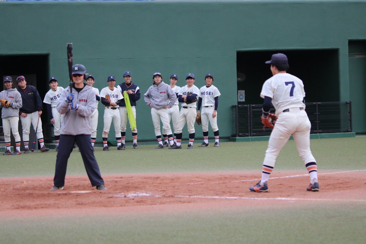 hosei_rbbc's tweet photo. 先日、駒澤オリンピック公園硬式野球場にて3,4年生の引退試合を行いました。

笑いあり、真剣勝負ありのとても楽しい時間となりました☺️

3,4年生の皆様、本当にお疲れ様でした！

#hoseinanshiki https://t.co/jqCqmeK1Ot