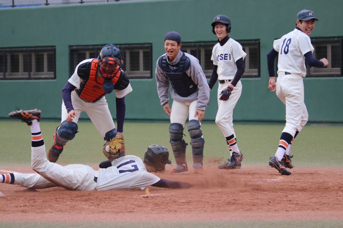 hosei_rbbc's tweet photo. 先日、駒澤オリンピック公園硬式野球場にて3,4年生の引退試合を行いました。

笑いあり、真剣勝負ありのとても楽しい時間となりました☺️

3,4年生の皆様、本当にお疲れ様でした！

#hoseinanshiki https://t.co/jqCqmeK1Ot