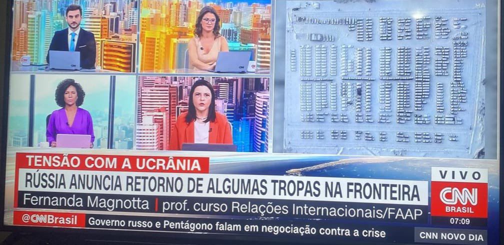 jairbolsonaro's tweet photo. - Já estamos no espaço aéreo russo.
- Fuso: + 6 horas.
- Bom dia a todos. https://t.co/YZ5HMExLF4